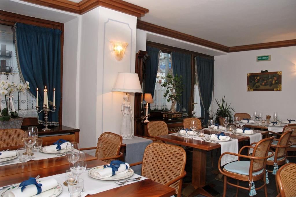 Albergo Centrale سانتو ستيفانو دي كادوري المظهر الخارجي الصورة